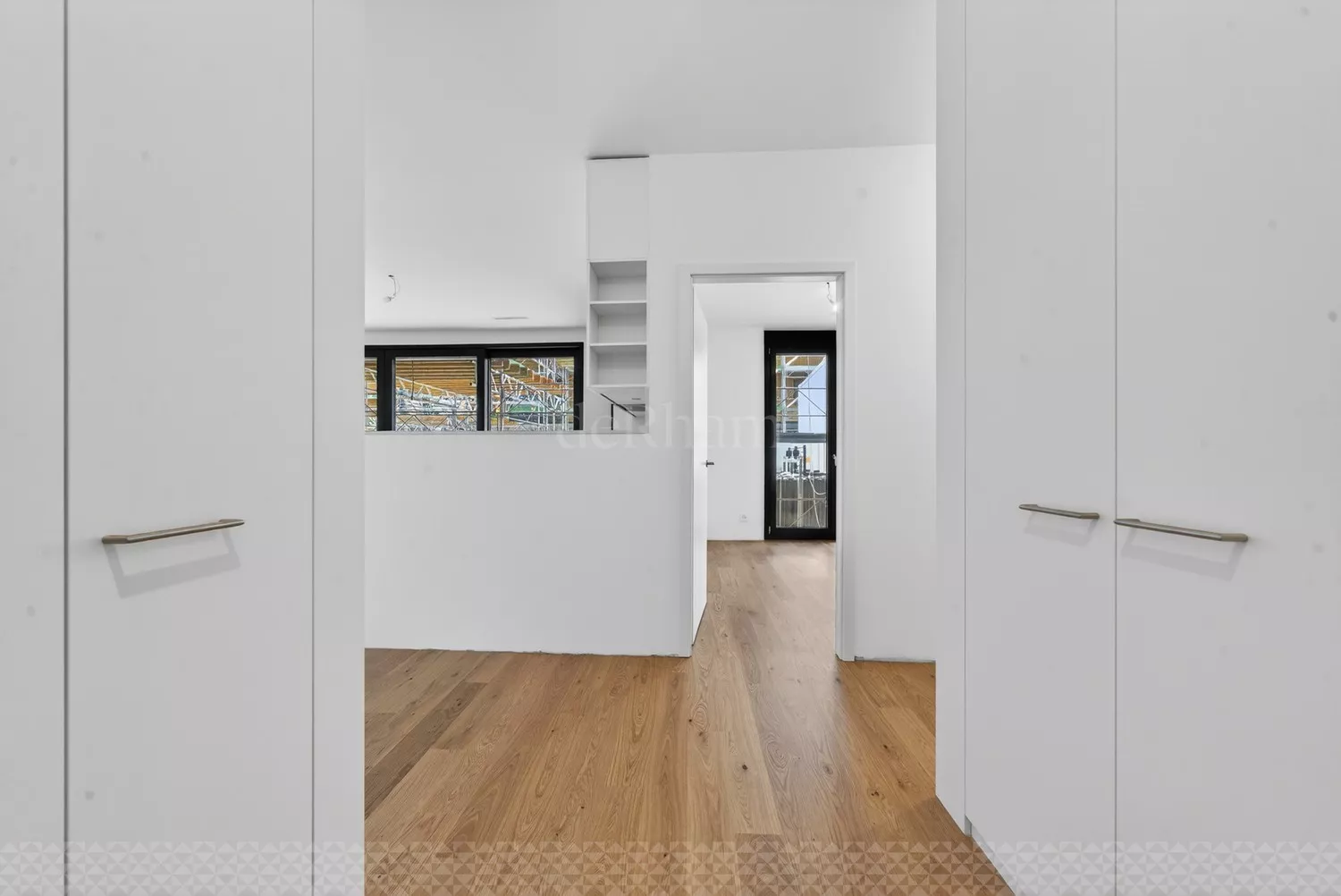 ff0000000035913660.jpg