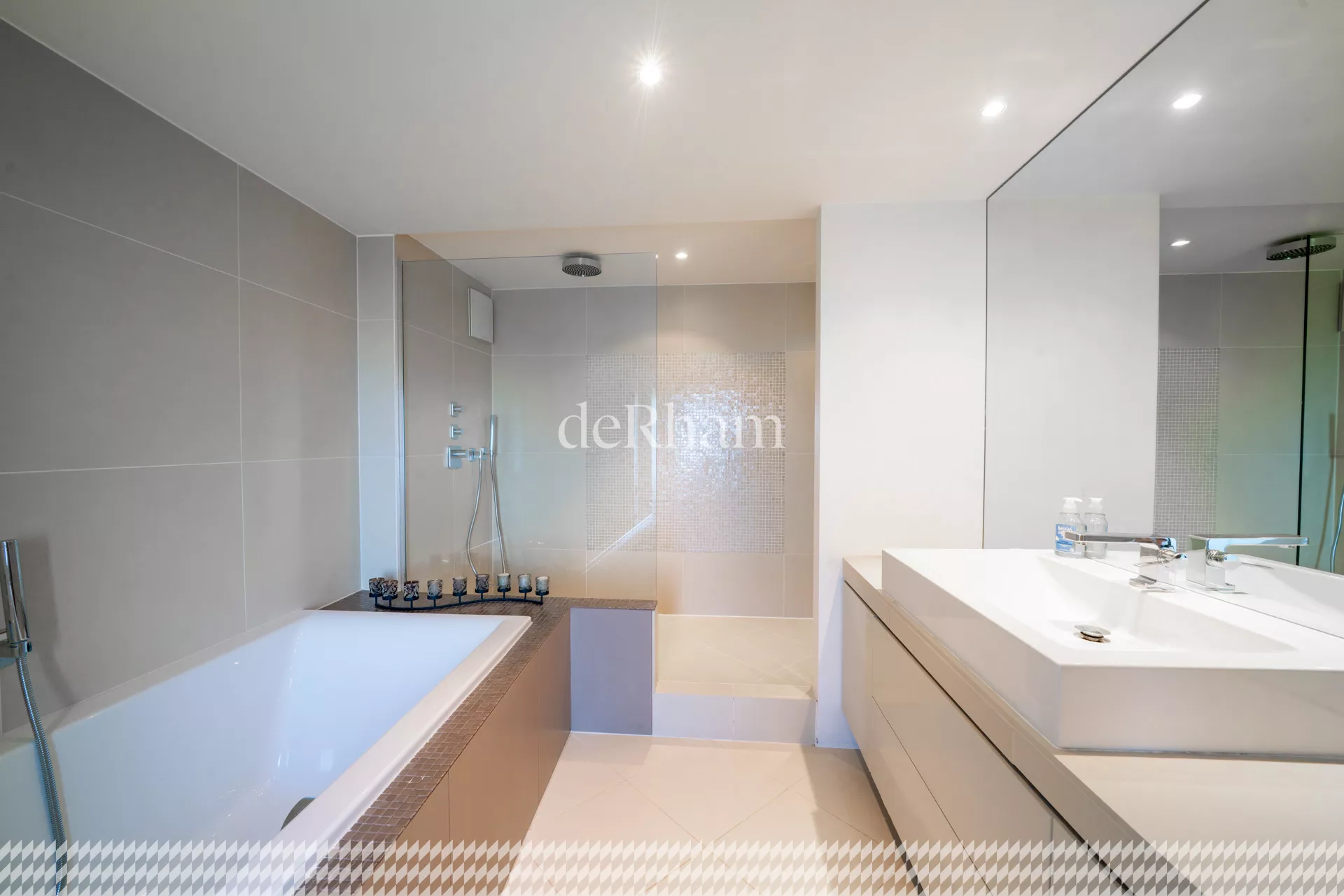 Salle d'eau_Chambre 1