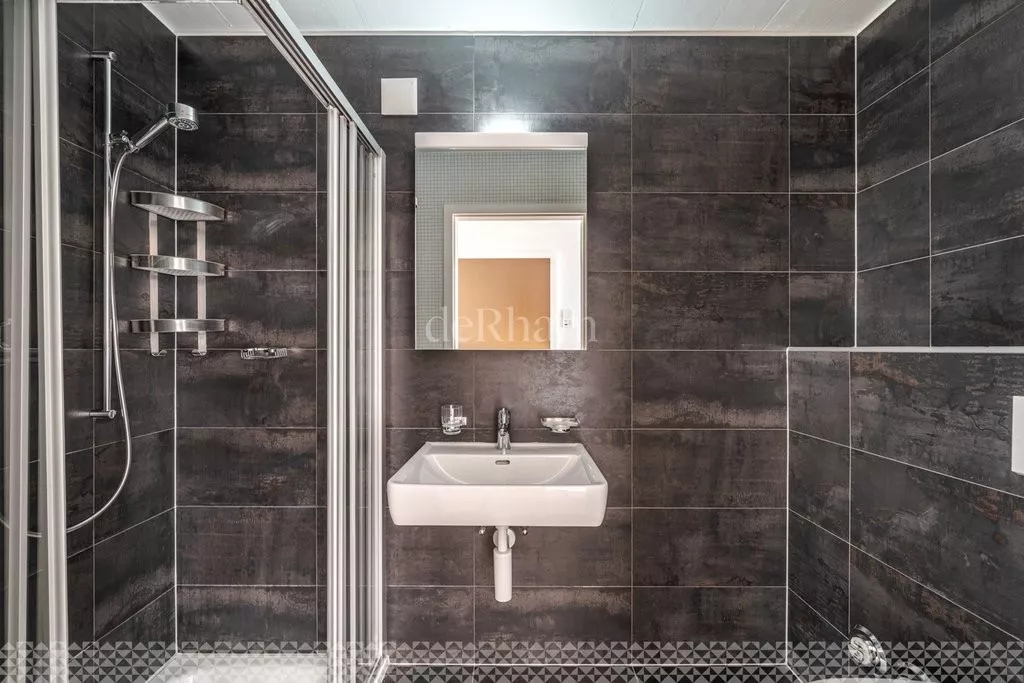 Salle_de_douche.jpg