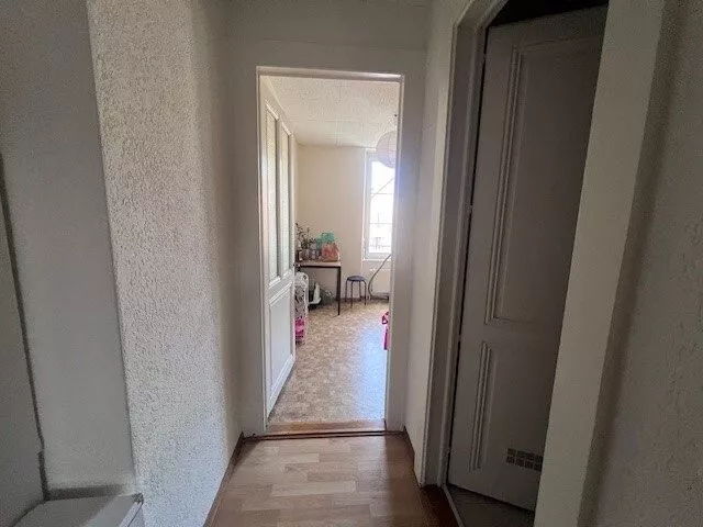 Hall_2.jpg