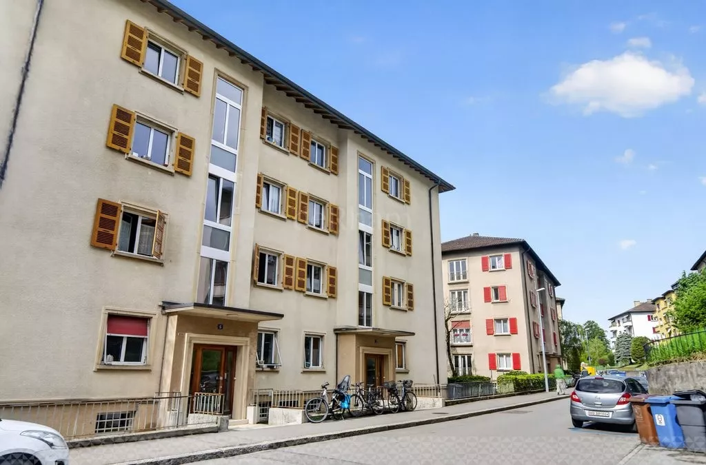 Severy_7_-_Lausanne_3.5pcs-10.jpg