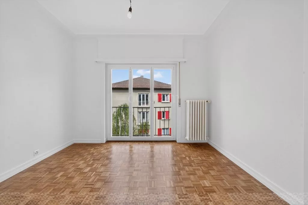 Severy_7_-_Lausanne_3.5pcs-4.jpg