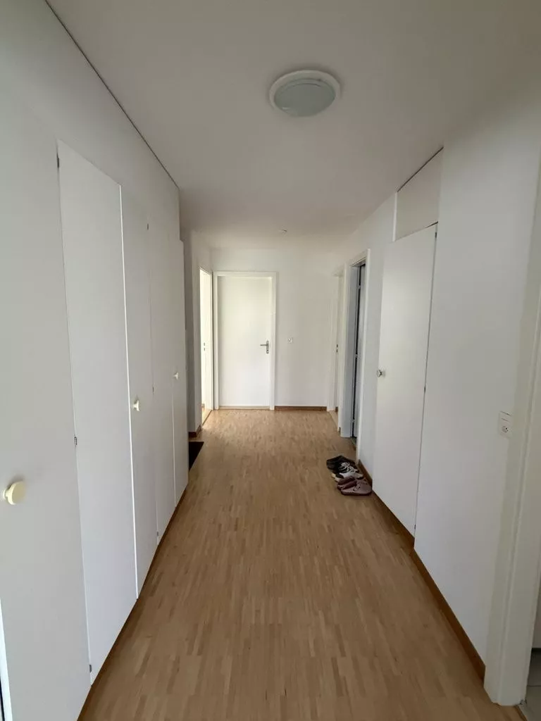Hall.jpg