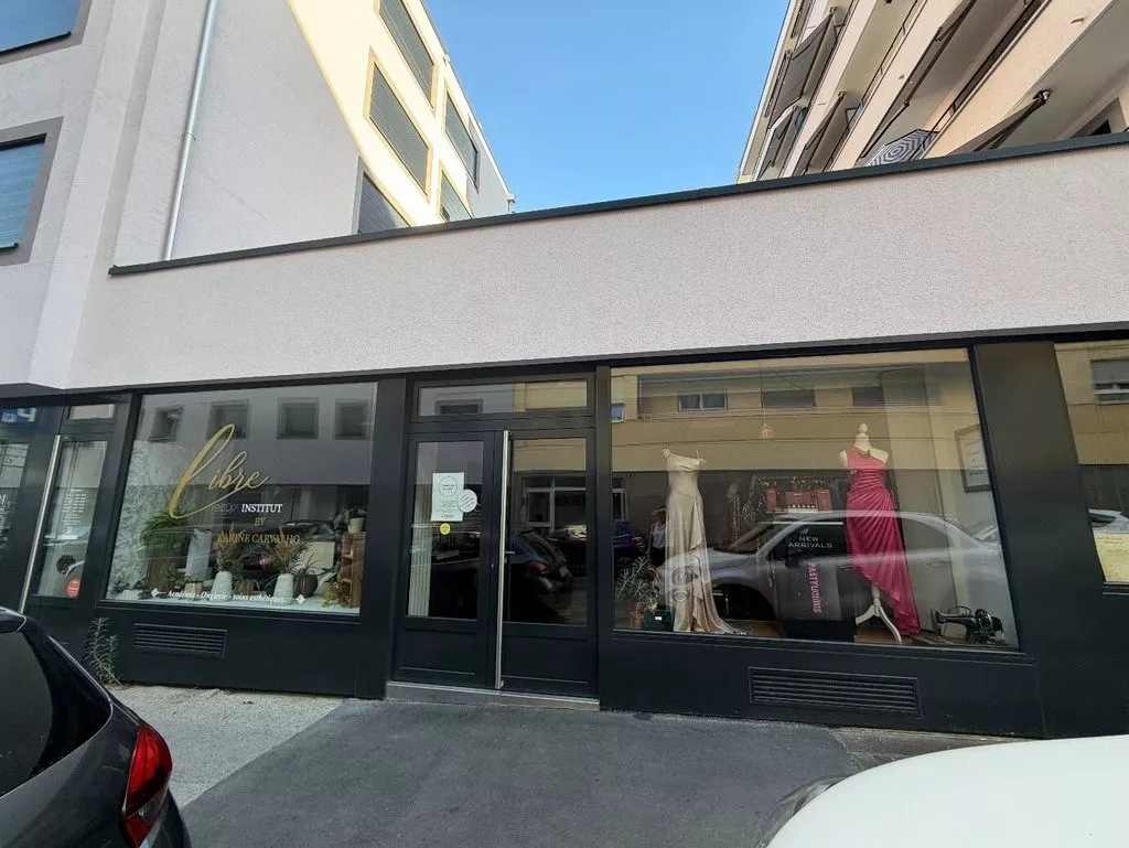 facade.jpg